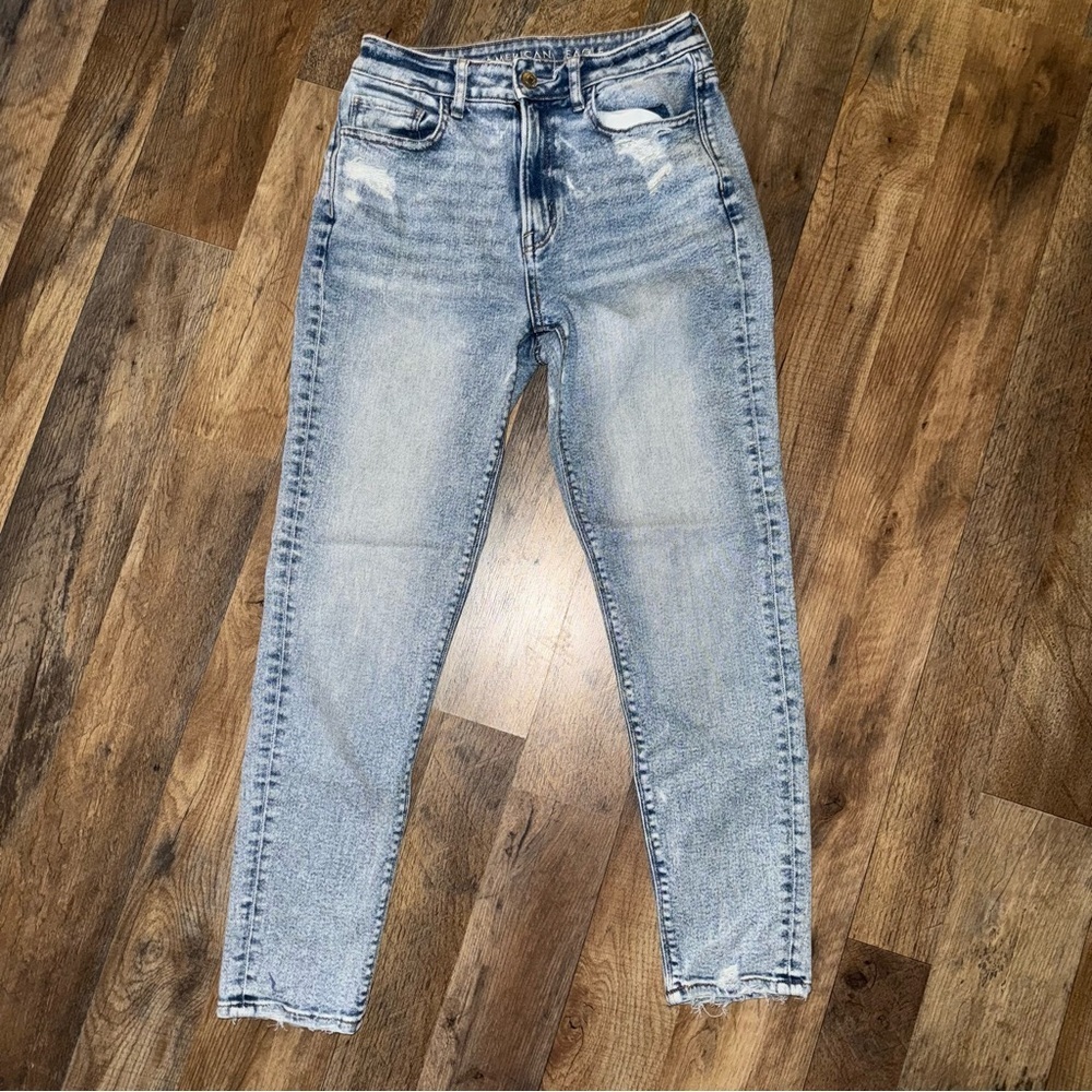 American Eagle Mom Jeans 2
